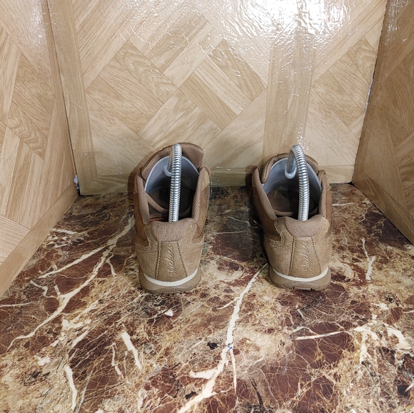 Skechers women's relaxed fit biker memory foam shoes sneaker size 7 - Picture 3 of 10